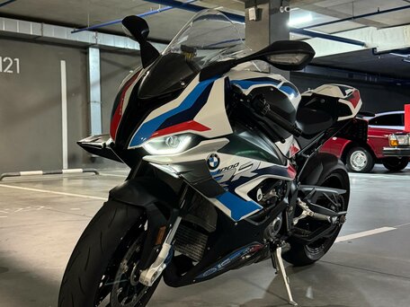 2021 BMW M 1000 RR, белый, 2000000 рублей, вид 3