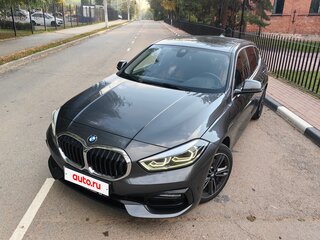 2021 BMW 1 серии 118d III (F40), серый, 3050000 рублей, вид 5