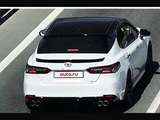 2018 Toyota Camry VIII (XV70), белый, 3900000 рублей, вид 3