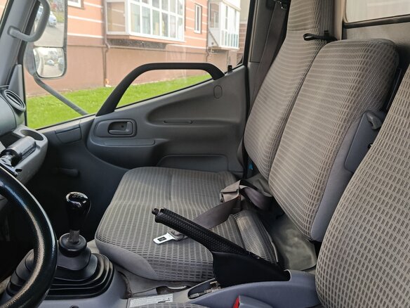 2014 Toyota Dyna, белый, 3000000 рублей - вид 15