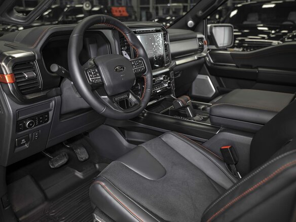 2026 Ford F-150 Raptor XIV Рестайлинг, серый, 14306290 рублей - вид 2