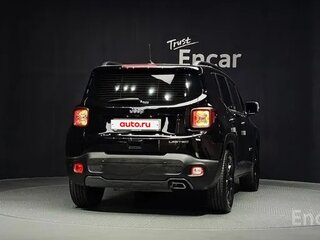 2022 Jeep Renegade I Рестайлинг, чёрный, 1640020 рублей, вид 4