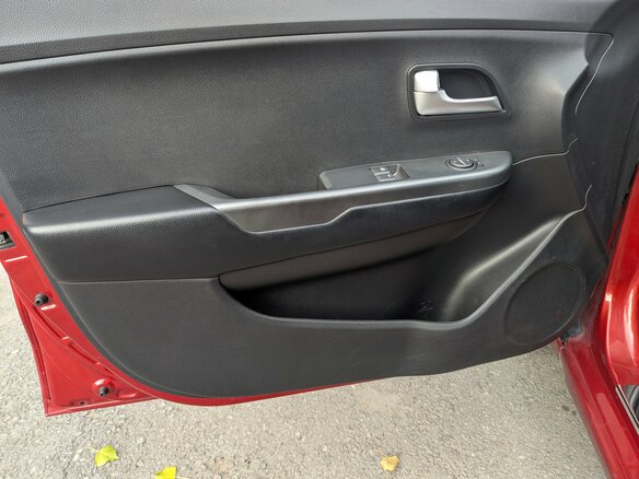 2014 Kia Rio III, красный, 888000 рублей - вид 16