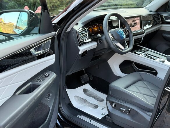 2026 Volkswagen Teramont I Рестайлинг (China Market), чёрный, 5450000 рублей - вид 12