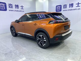 2022 Peugeot 2008 II, оранжевый, 1500000 рублей, вид 4