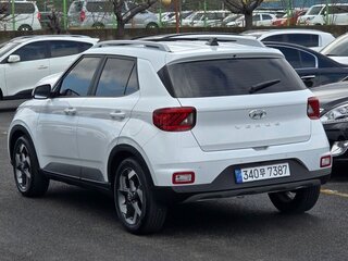 2022 Hyundai Venue I, белый, 1536600 рублей, вид 3