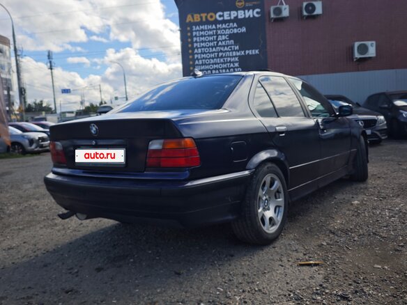 1993 BMW 3 серии 316i III (E36), синий, 550000 рублей - вид 4