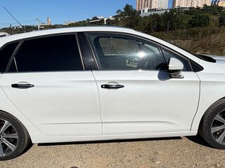 2016 Citroen C4 II Рестайлинг, белый, 750000 рублей, вид 3