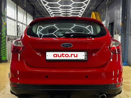 2013 Ford Focus III, красный, 850000 рублей, вид 5