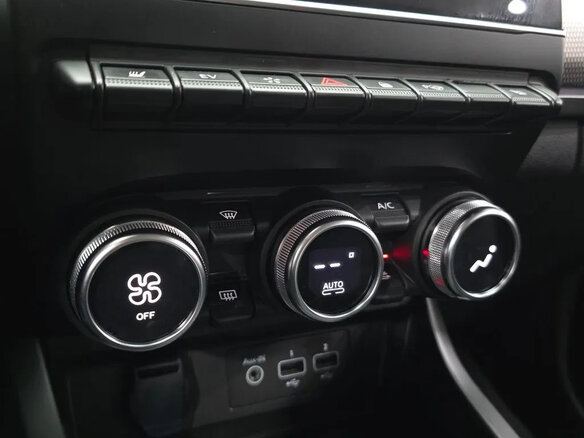 2023 Renault Samsung XM3, серебристый - вид 24