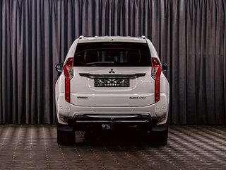 2017 Mitsubishi Pajero Sport III, белый, 2295000 рублей, вид 5