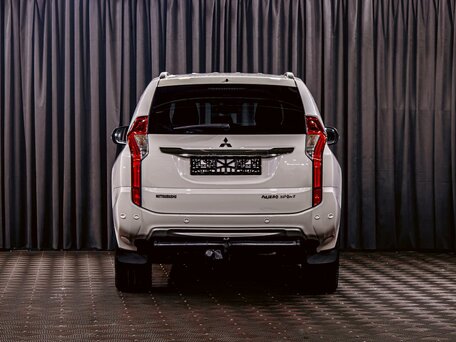 2017 Mitsubishi Pajero Sport III, белый, 2295000 рублей, вид 5