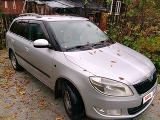 2011 Skoda Fabia II Рестайлинг, серебристый, 800000 рублей, вид 1