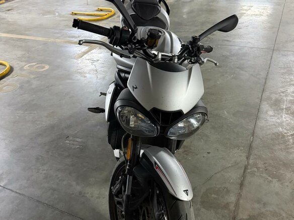 2018 Triumph Street Triple, серебристый, 850000 рублей - вид 10