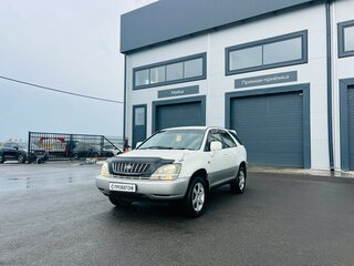 2002 Toyota Harrier I (XU10) Рестайлинг, белый, 1049000 рублей, вид 2