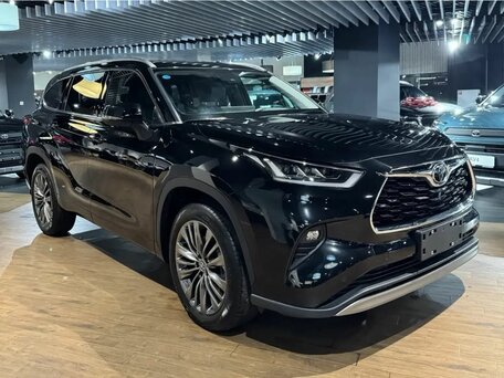 2026 Toyota Highlander IV (XU70), чёрный, 5750000 рублей, вид 2