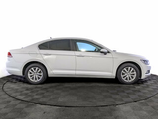 2019 Volkswagen Passat B8, белый, 2090000 рублей, вид 4