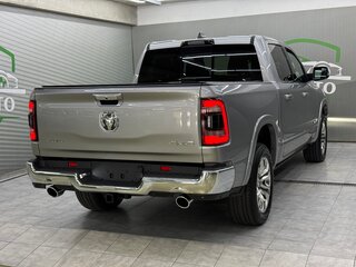 2022 Ram 1500 Crew Cab V, серебристый, 7650000 рублей, вид 2