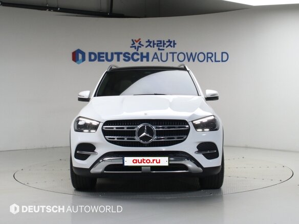 2026 Mercedes-Benz GLE 300 d II (V167) Рестайлинг, белый - вид 1