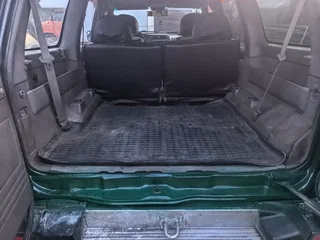 2000 Nissan Patrol V (Y61), зелёный, 375000 рублей, вид 5