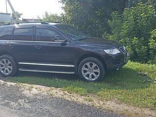 2008 Volkswagen Touareg I Рестайлинг, чёрный, 1000000 рублей, вид 4