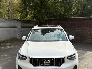 2022 Volvo XC40 I Рестайлинг, белый, 4500000 рублей, вид 2