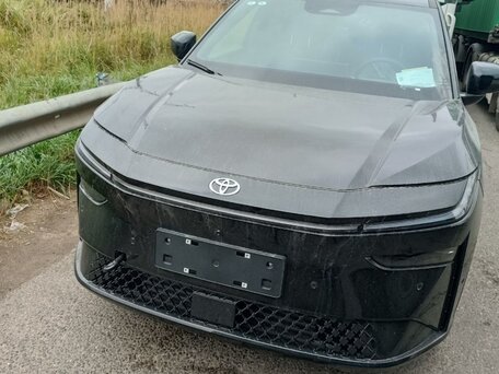 2026 Toyota bZ3X 58.3 kWh, чёрный, 2690000 рублей, вид 2