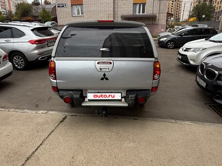 2010 Mitsubishi L200 IV, серебристый, 1300000 рублей, вид 5