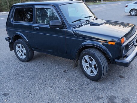 2023 Lada (ВАЗ) Niva Legend Euro-2 I, зелёный, вид 3