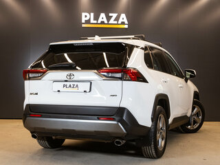 2019 Toyota RAV4 V (XA50), белый, 2964000 рублей, вид 4