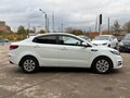 2015 Kia Rio III Рестайлинг, белый, 1080000 рублей - вид 4