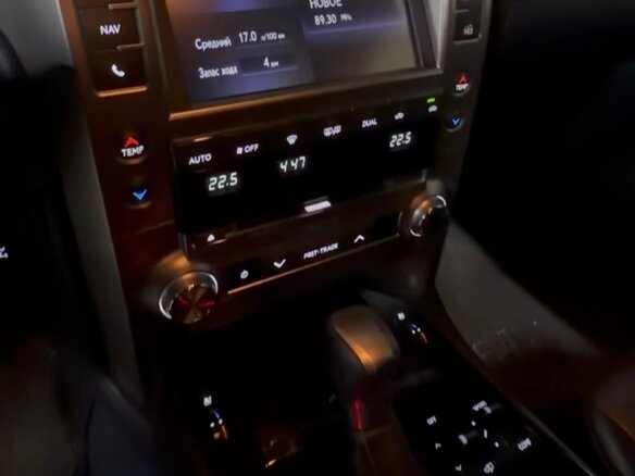 2020 Lexus GX 460 II Рестайлинг 2, белый, 5200000 рублей - вид 2