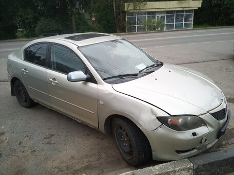 2005 Mazda 3 I (BK), белый, 130000 рублей, вид 2
