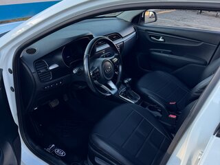2019 Kia Rio IV, белый, 1550000 рублей, вид 4