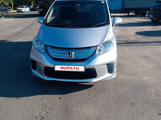 2013 Honda Freed I Рестайлинг, серебристый, 1100000 рублей, вид 2