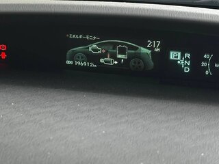 2012 Toyota Prius III Рестайлинг (XW30), белый, 1000000 рублей, вид 5