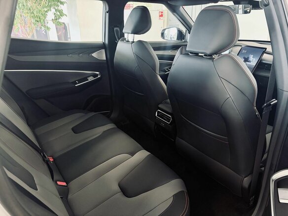2026 Geely Cityray, белый, 3341990 рублей - вид 14