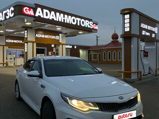2019 Kia Optima IV Рестайлинг, белый, 1850000 рублей, вид 2