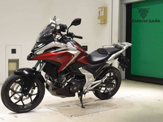 2024 Honda NC 750X, красный, 1047000 рублей, вид 4