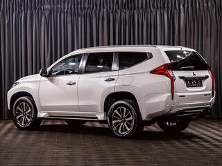 2017 Mitsubishi Pajero Sport III, белый, 2295000 рублей, вид 4