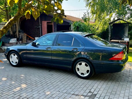2000 Mercedes-Benz S-Класс 320 IV (W220), чёрный, 850000 рублей, вид 4