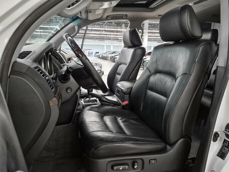 2011 Toyota Land Cruiser 200 Series, белый, 2769000 рублей, вид 5
