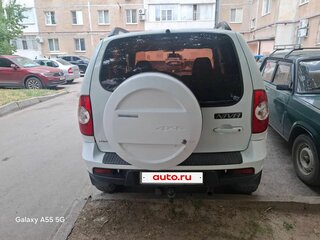 2012 Chevrolet Niva I Рестайлинг, белый, 650000 рублей, вид 2