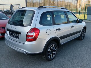 2026 Lada (ВАЗ) Granta Cross I Рестайлинг, серебристый, 1225000 рублей, вид 4