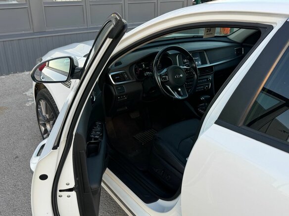 2018 Kia Optima IV Рестайлинг, белый, 2150000 рублей - вид 26