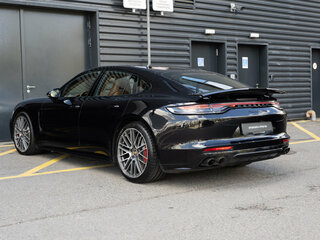 2021 Porsche Panamera GTS II Рестайлинг, чёрный, 10395000 рублей, вид 5