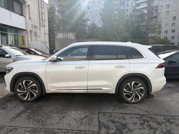2024 Geely Monjaro I, белый, 2950000 рублей - вид 2