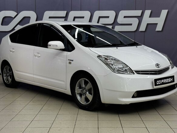 2010 Toyota Prius JDM II Рестайлинг (XW20), белый, 749000 рублей