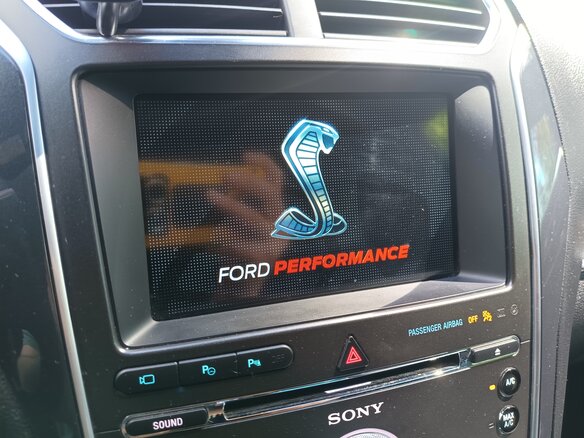 2017 Ford Explorer V Рестайлинг, чёрный, 2700000 рублей - вид 10