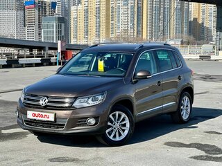 2016 Volkswagen Tiguan I Рестайлинг, коричневый, 1689000 рублей, вид 1